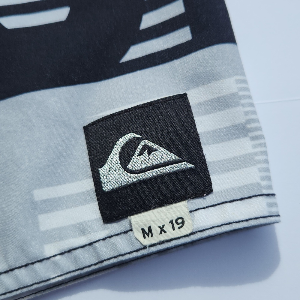 Quiksilver Board Shorts Men's Size M - Grey and Black - Picture 3 of 16